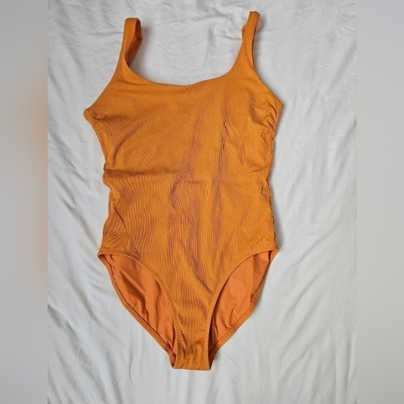 Athleta Other - CLOUDBREAK RIB SCOOP ONE PIECE SWIMSUIT Athleta